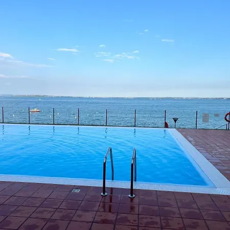 Garda - Direct Access To 3 Pools