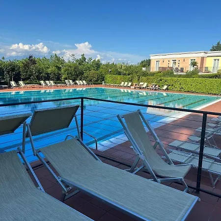 Garda - Direct Access To 3 Pools 아파트