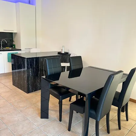 Garda - Direct Access To 3 Pools